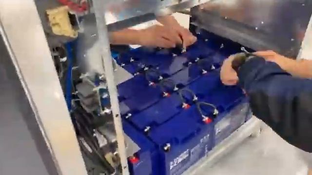 Монтаж ИБП Tescom серии DS Power H мощностью 60 кВА смотреть онлайн