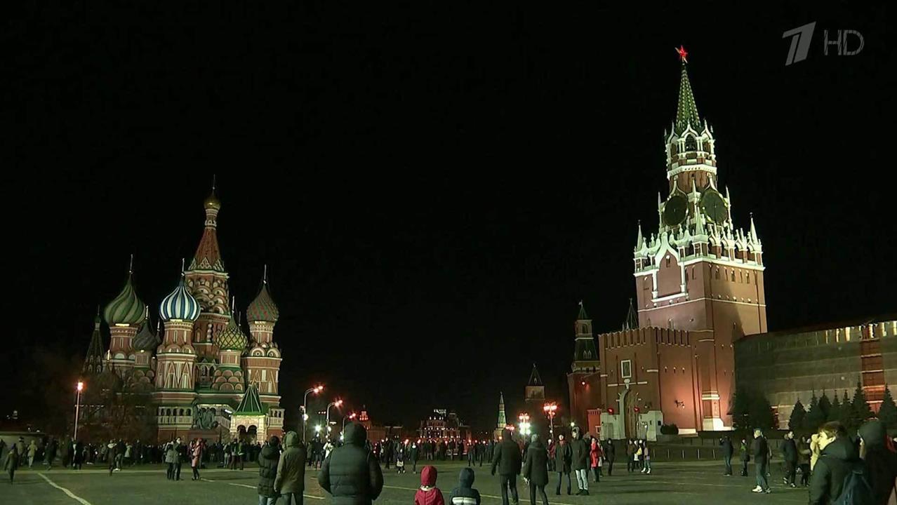 "Плохие русские" снова не только герои голливудски...з врага лепят из всего, что попадается под руку