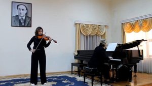 И.Х.Бах -концерт для альта 1 часть. с -moll