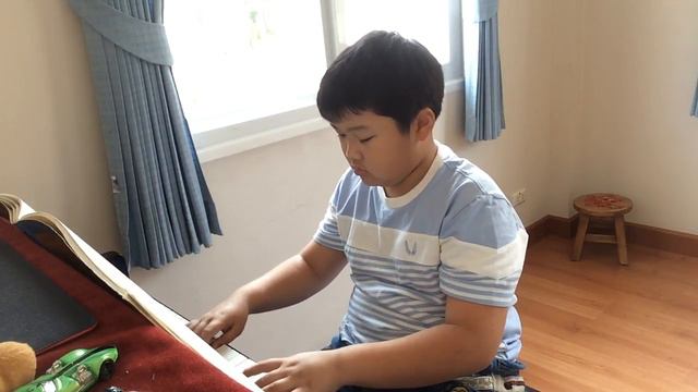 Chromatic Scale Starting on Bb with Metronome by KhaoPunn смотреть онлайн