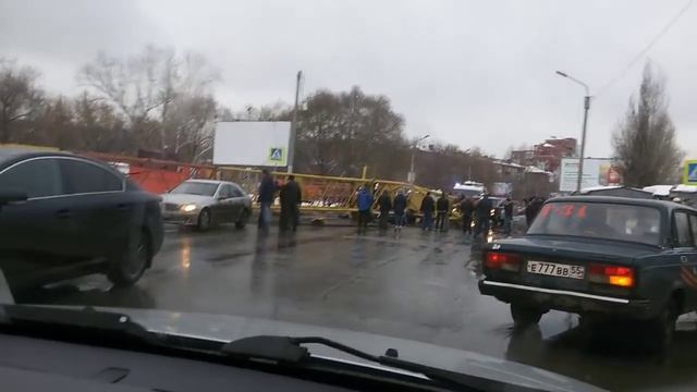 Омск Последствия падения крана 26 10 2015 смотреть онлайн