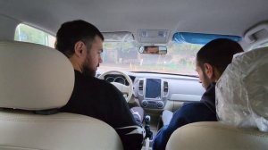 Сравнение VOLKSWAGEN E-BORA и DONGFENG E11K