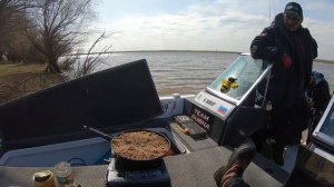 Мартовский судак в Астрахани с Сергеем Жмуром