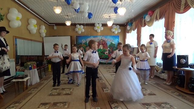 "Танцуем без обеда и сна"-танец в исполнении детей гр №5 МБДОУ "ЦРР - д/с "Сказка" смотреть онлайн