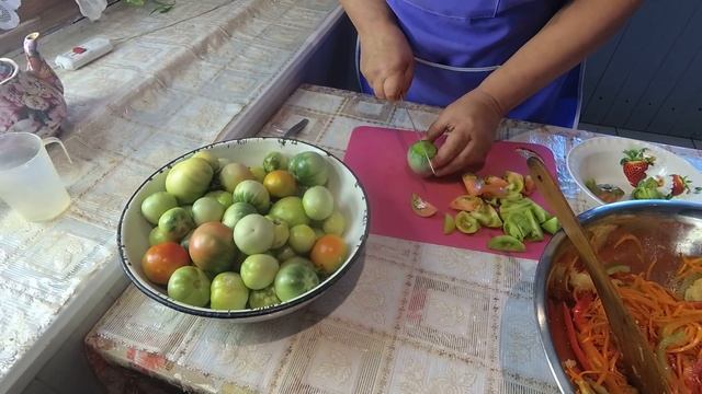 Зелёные помидоры по- корейски на зиму.  Просто и вкусно!
