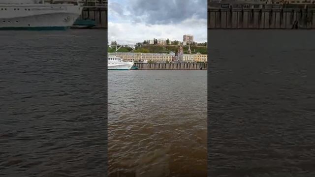 Нижний новгород:Ока впадает в Волгу. смотреть онлайн