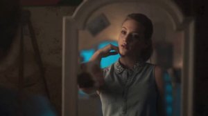 Same Old Love - Lili Reinhart (Music Video).