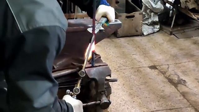 Ложка для обуви из нержавейки в рамках кузнечного мастер-класса смотреть онлайн