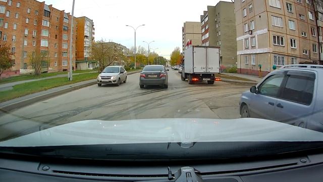 70mai Dash Cam A500S и лихач на ВАЗ смотреть онлайн