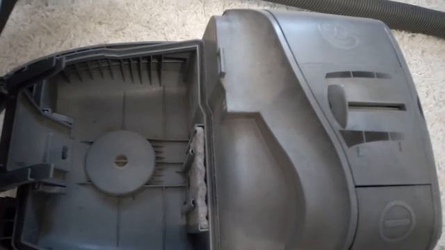 Уход за пылесосом, как правильно эксплуатировать, пользоваться. Что нельзя пылесосить? Рекомендации смотреть онлайн