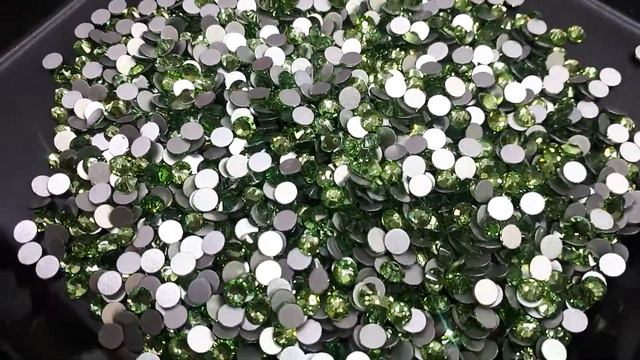 Стразы Premium холодной фиксации цвет Peridot - светло-зеленый (Ю.Корея) смотреть онлайн