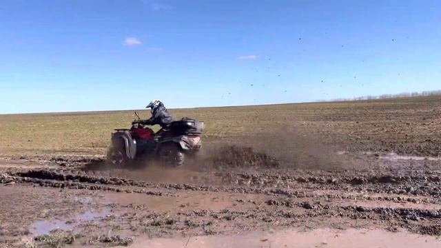 Адреналин, кайф, эмоции в квадратурах #активныйотдых #квадроцикл #езда #грязь #лужи