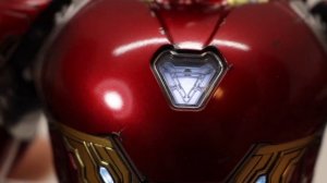 Hot Toys Avengers Infinity War: Iron Man (Mark 50) Review