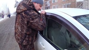 VLOG: ВСКРЫВАЮ NISSAN TIIDA ПОДУШКОЙ !