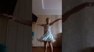Как сделать пируэт в домашних условиях