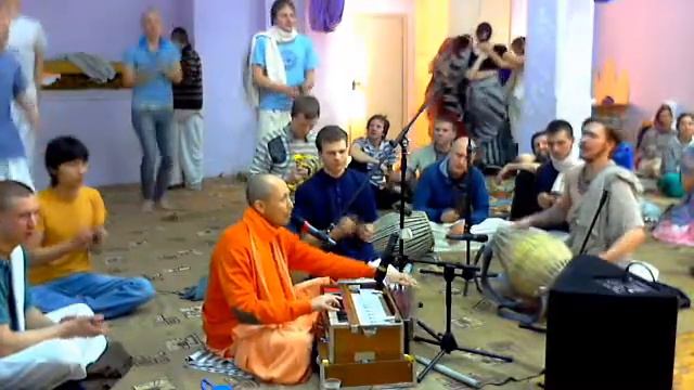 2014 01. 27.28 Пн - Вт - Экадаши, Ночные воспевания с Бхакти Анантой Кришной Госвами смотреть онлайн