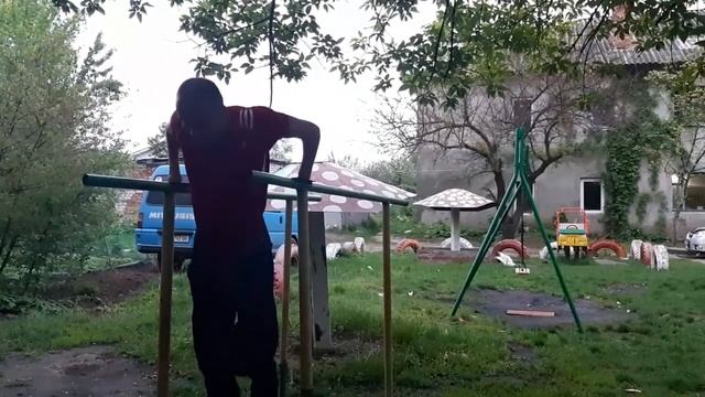 №10#ОТЖИМАНИЯ НА БРУСЬЯХ С ГИРЕЙ 24 КГ! смотреть онлайн