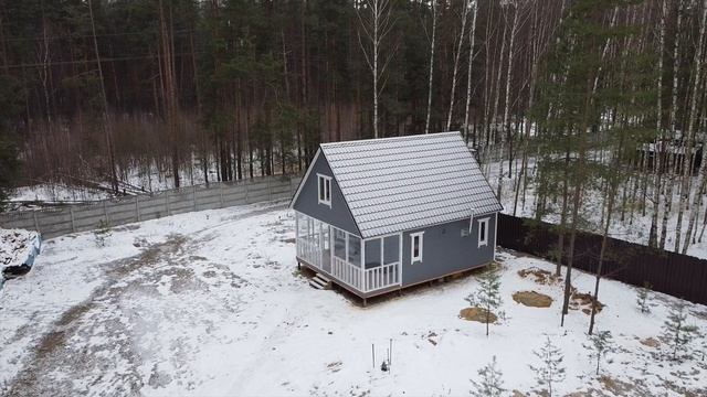 Баня каркасная 6х8 с мансардой и террасой, на свайном фундаменте. www.технологии-каркасные.рф смотреть онлайн