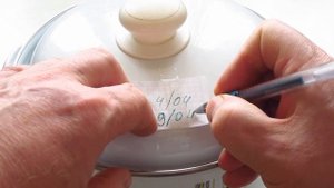 ⚗️ Как очистить кастрюлю изнутри.