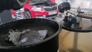 Чистка блока дроссельной заслонки(БДЗ) на Skoda (1,6-EA-211).