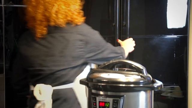 Szybkowar elektryczny First Austria 5130 смотреть онлайн