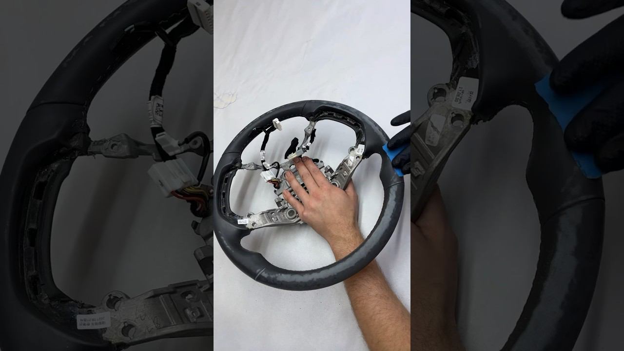 Реставрация руля | steering wheel restoration #реставрациякожи #реставрацияруля #shorts
