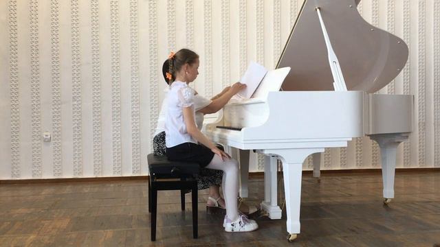 А. Диабелли, Сонатина До-мажор, op. 24. А. Смелков, Элегия (исполняют Протасова Л.И., Богатырёва А. смотреть онлайн