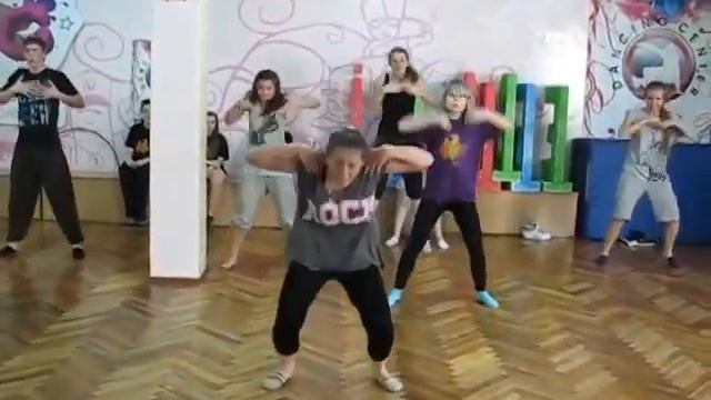 INSIDE Dancing Center by Valentinka.mov смотреть онлайн