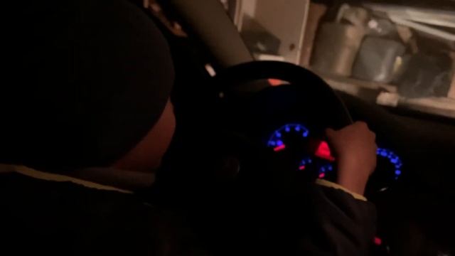 Как включить музыку в машине. Инструкция смотреть онлайн