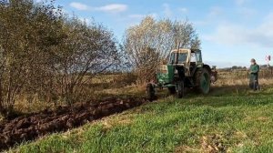 Осіня оранка трактором Юмз 6. Вспашка трактором ЮМЗ 6. ПЛН 3-35