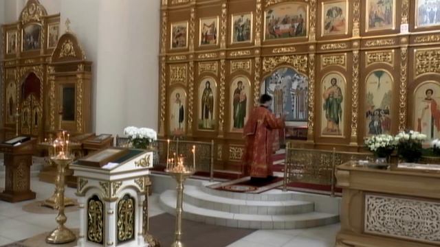 Божественная литургия в Неделю о самаряныне
