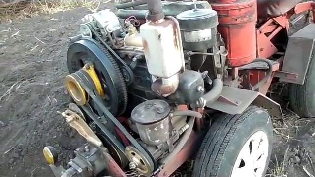 Вспашка огорода Мини трактор с сюрпризом смотреть онлайн