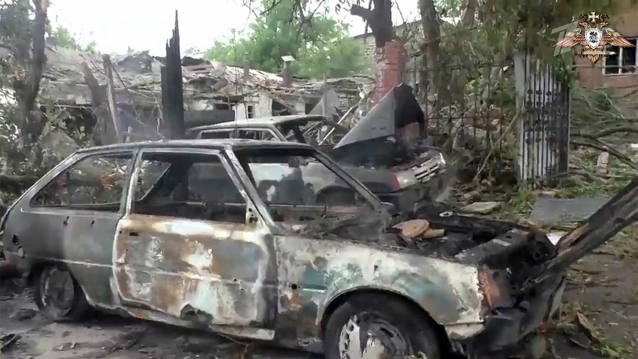 Украинские националисты открыли огонь по Донецку