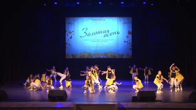 "Авангард" им. Марины Ивановой - Прогуляем школу смотреть онлайн