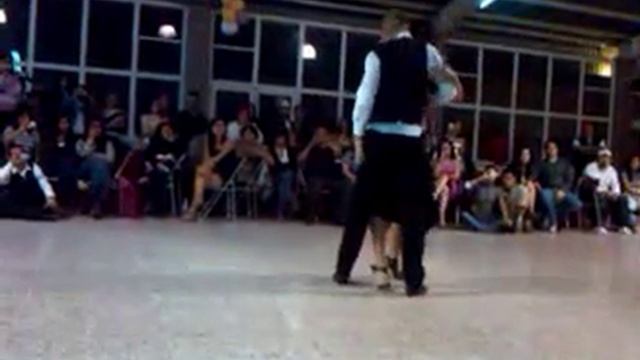 Presentación de Bachata de la Alemana y Jorge Ataca. Aniversario Salsa Caliente 2011 смотреть онлайн