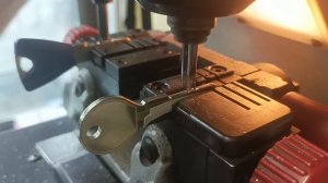 Дубликат редкого ключа КЕСО с металлической вставкой