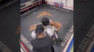 Майк Джексон в действии ??