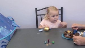 ОТКРЫВАЕМ КИНДЕР СЮРПРИЗЫ. щенячий патруль игрушки ! Unboxing Kinder Surprise star wars распаковка