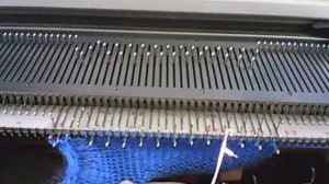 Видео-урок. Резинка на вязальной машине.