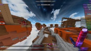 Играю майнкрафт с читами на сервере без анти-чита