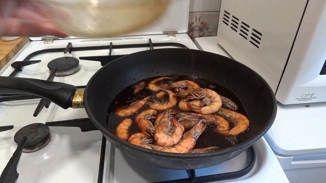 Самые ВКУСНЫЕ креветки. В соусе и с лимоном. смотреть онлайн