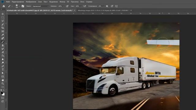 Коллаж в Фотошопе. Американский грузовик. Часть 1 смотреть онлайн
