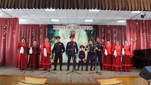 Казачьи Зори, "Разлетались вороны на дальней стороне..."