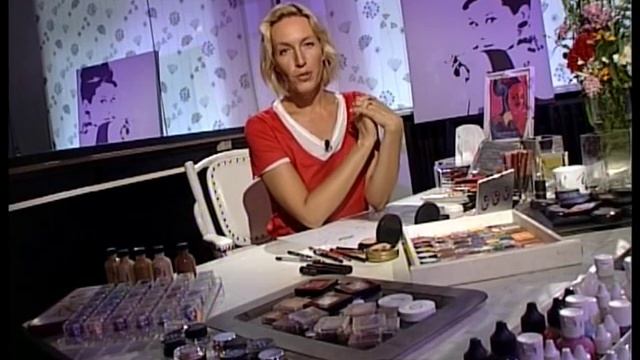 КАК КРАСИТЬ БРОВИ ТУШЬЮ. Коррекция лица при помощи макияжа.  Наталья Власова. MosmakeRu