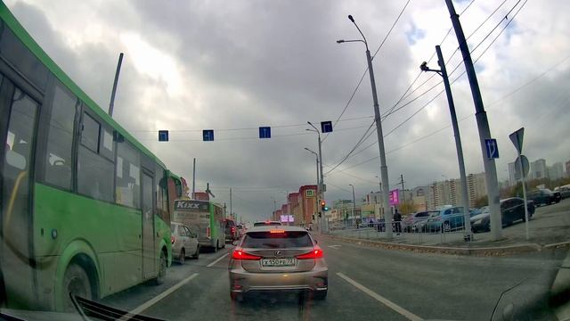 Поездка по улицам города Тюмень до Фабричной, турфирмы, ТЦ Кристалл и на Киевскую смотреть онлайн