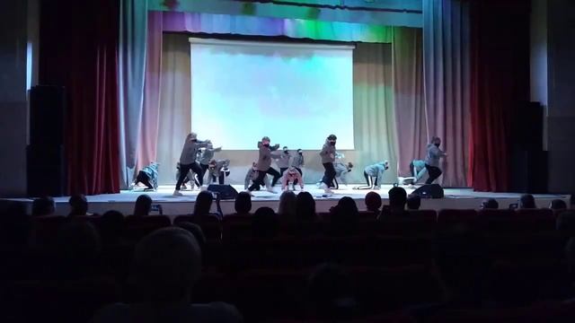 Танцевальный коллектив "Импульс" с премьерным показом нового номера "Эпидемия"