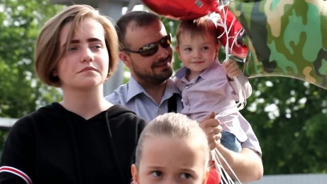 Встреча любимых. ДМБ 2019. Дождалась ! смотреть онлайн