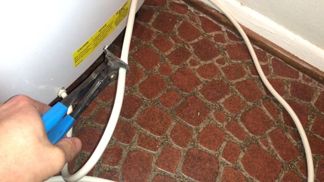 Warranty Replacement for Frigidaire Dehumidifier - Error Code F0 смотреть онлайн