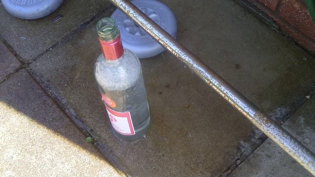 Colt Defender Co2 Air Pistol vs Cans and glass bottle смотреть онлайн