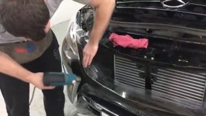 Оклейка бампера пленкой Мерседес